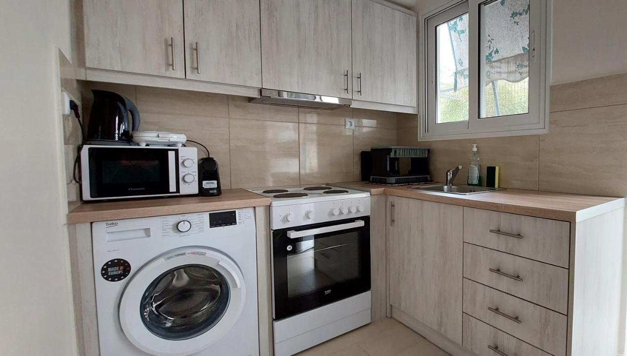 Cozy Apartment In Nea Smyrni เอเธนส์ ภายนอก รูปภาพ
