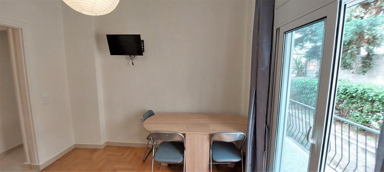 Cozy Apartment In Nea Smyrni เอเธนส์ ภายนอก รูปภาพ