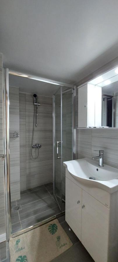 Cozy Apartment In Nea Smyrni เอเธนส์ ภายนอก รูปภาพ